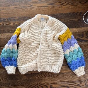 ODILLE CHUNKY CREAM CARDIGAN WITH STRIPED PASTEL RAINBOW SLEEVES BY FRNCH M/L